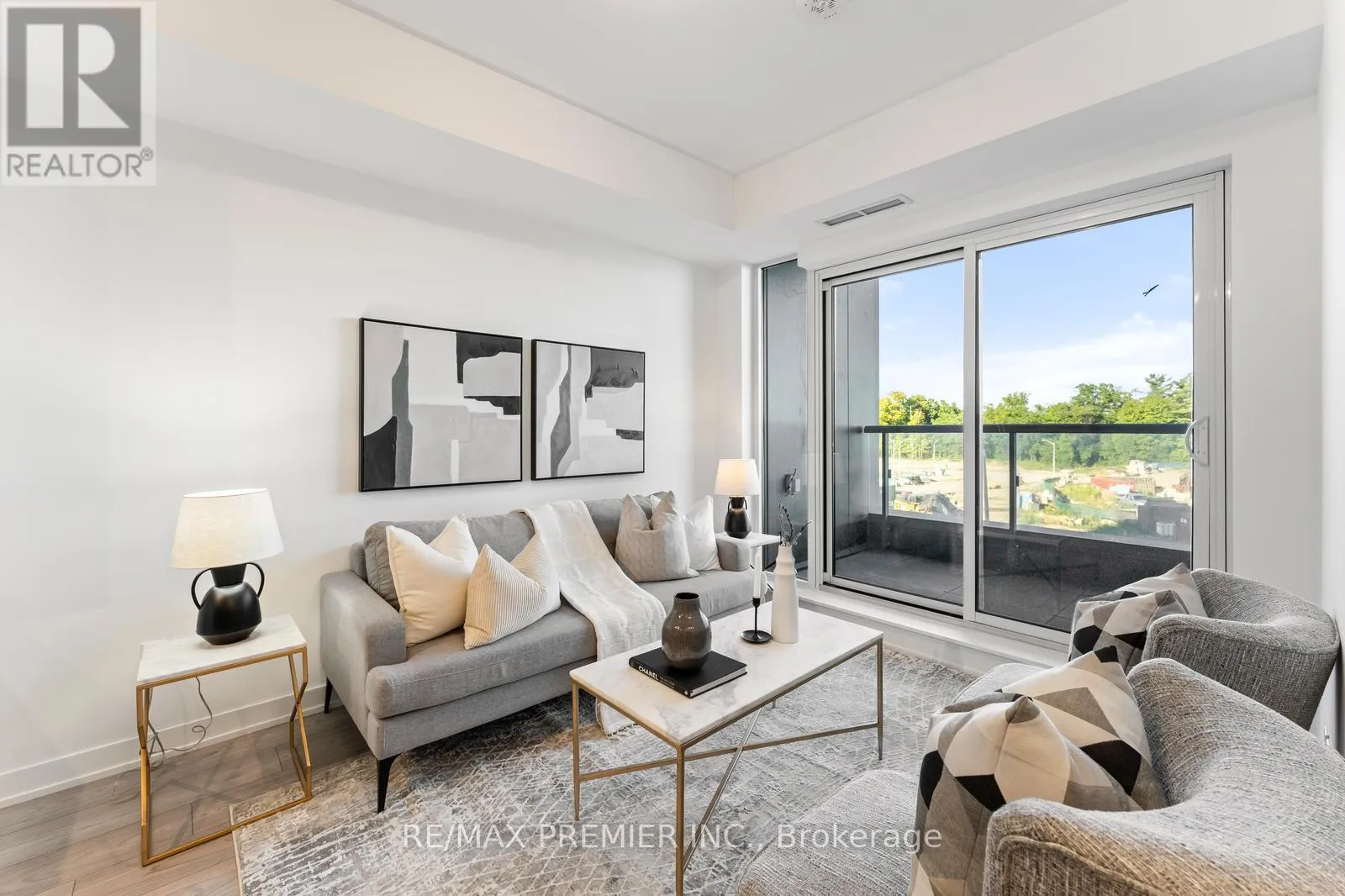 Apartment for rent: 308 - 474 Caldari Road, Vaughan, Ontario L4K 0R5