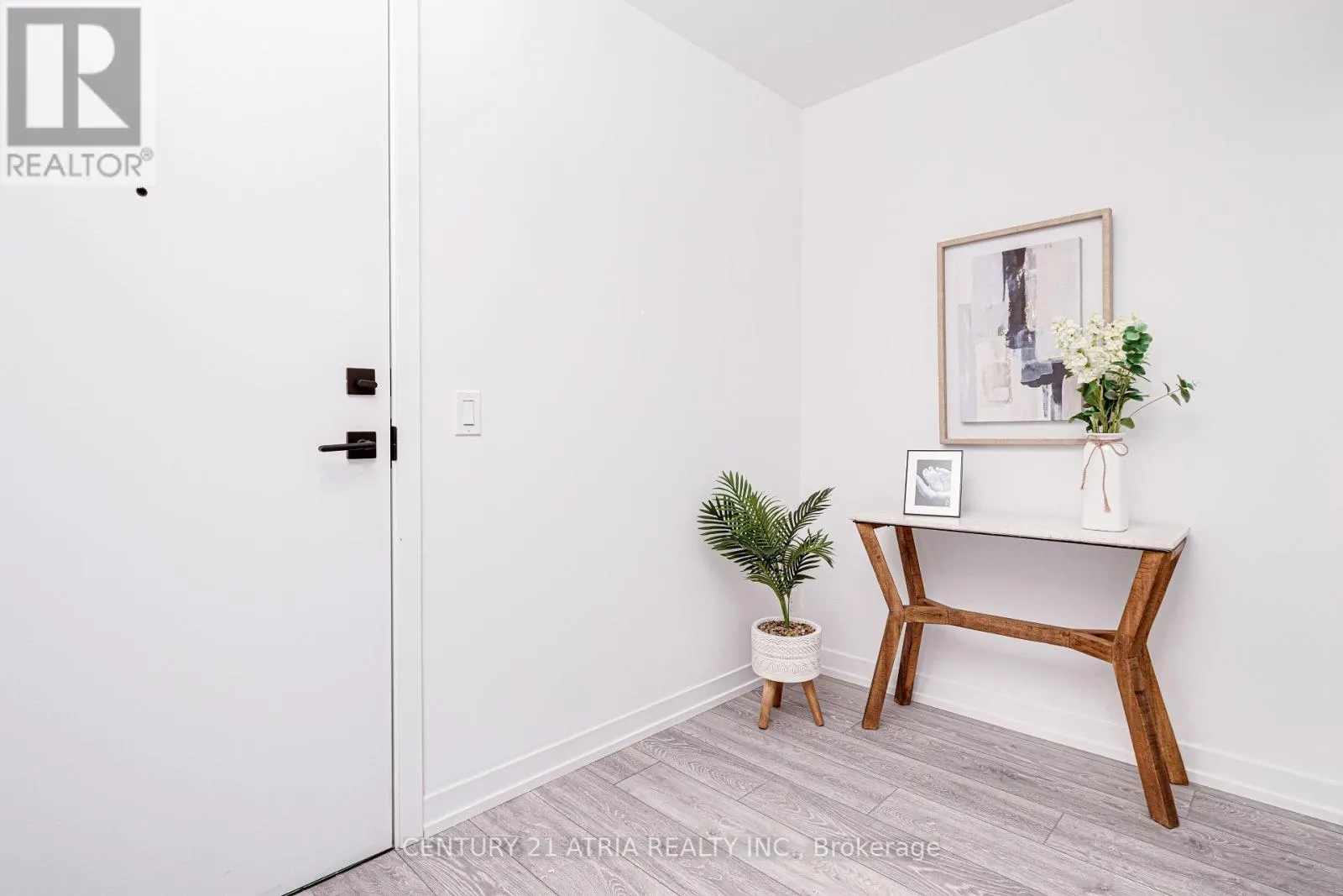 Apartment for rent: 308 - 55 Mercer Street, Toronto, Ontario M5V 0W4