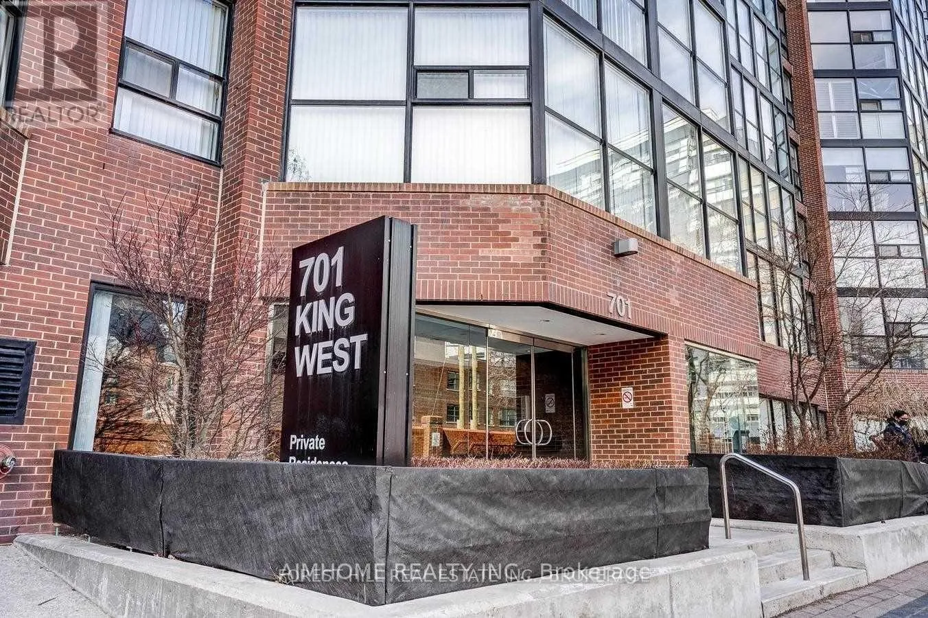 Apartment for rent: 308 - 701 King Street W, Toronto, Ontario M5V 2W7