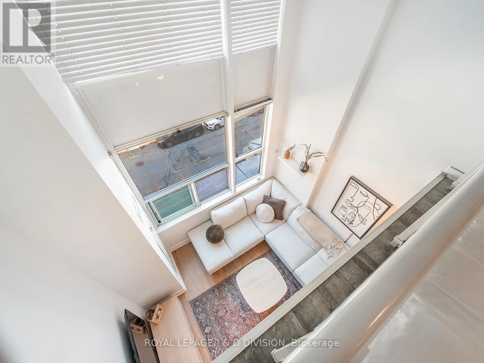 Apartment for rent: 308 - 77 Lombard Street, Toronto, Ontario M5C 3E1