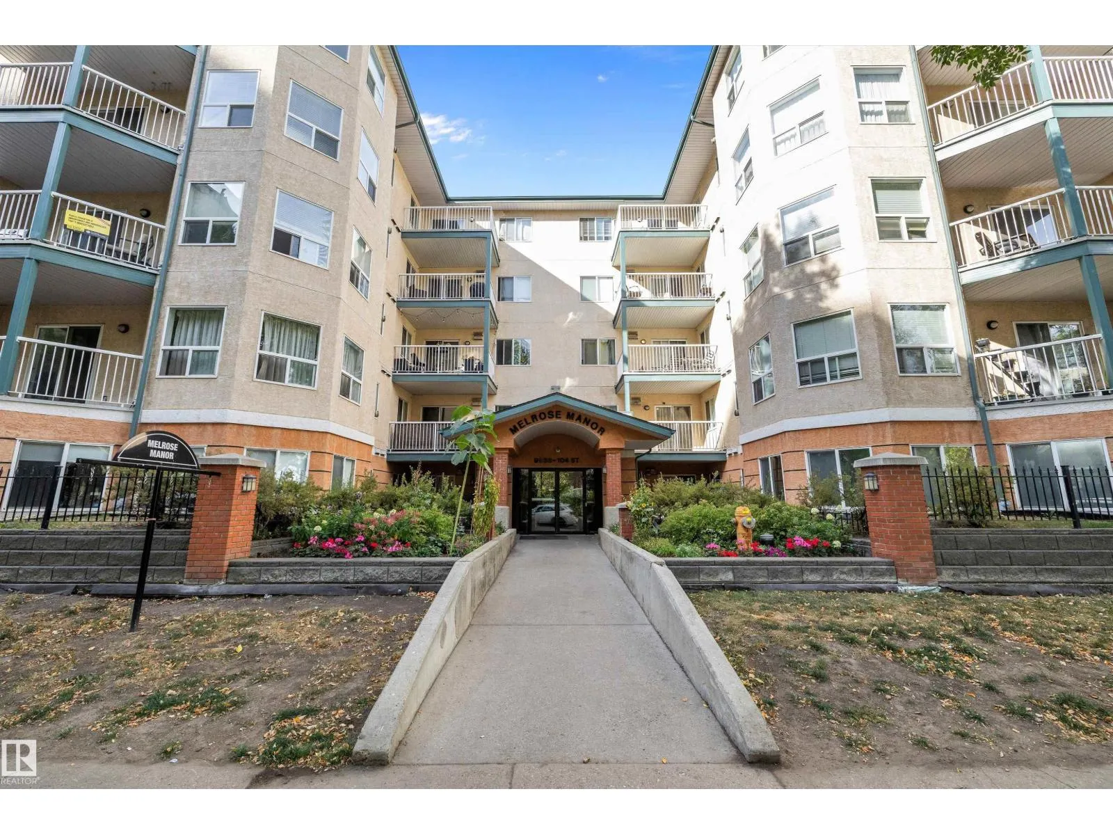 Apartment for rent: #308 9938 104 St Nw, Edmonton, Alberta T5K 2X7