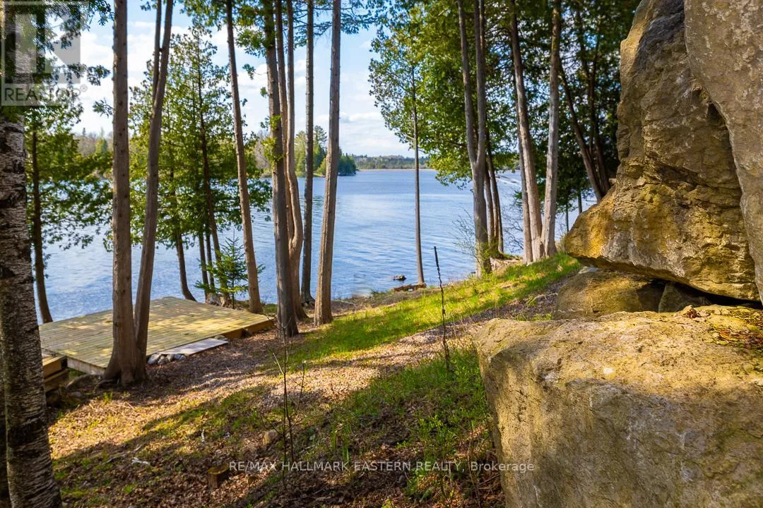 House for rent: 308 Indian Point Road, Kawartha Lakes, Ontario K0M 1K0