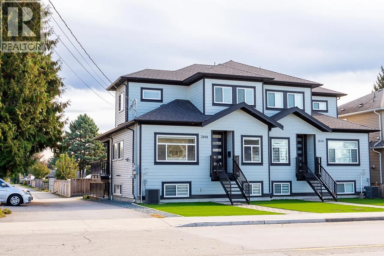 Duplex for rent: 3080 Oxford Street, Coquitlam, British Columbia V3B 4C3