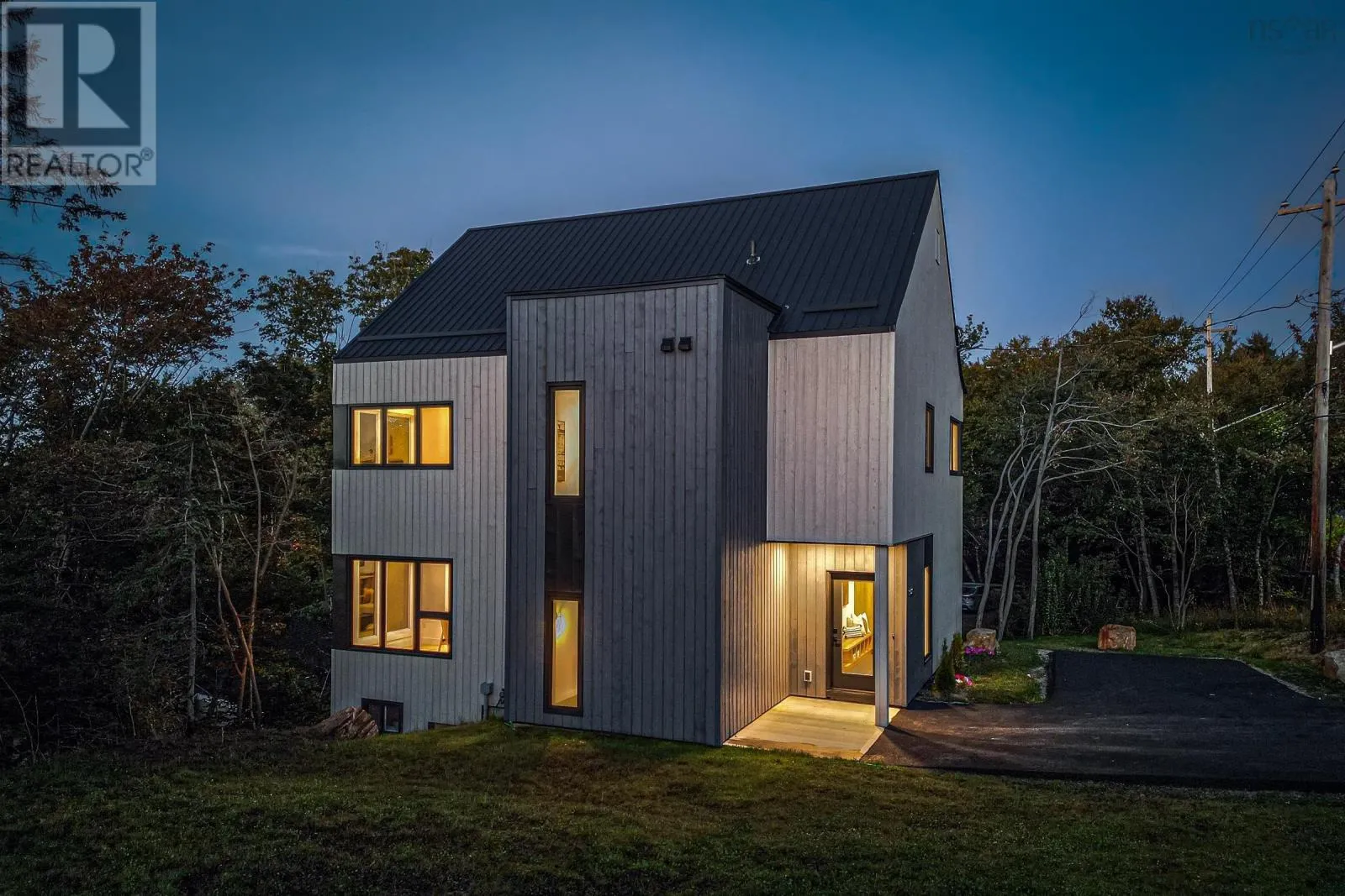 House for rent: 3080 Purcells Cove Road, Halifax, Nova Scotia B3P 2G5