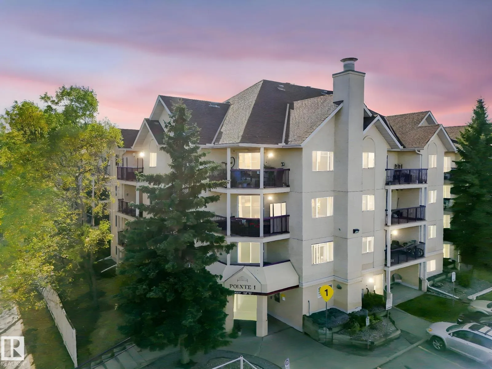 Apartment for rent: #309 10636 120 St Nw, Edmonton, Alberta T5H 4L5