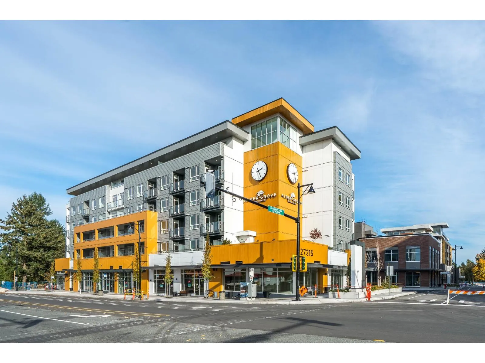 Apartment for rent: 309 27215 Aldergrove Town Centre Drive, Langley, British Columbia V4W 0E3