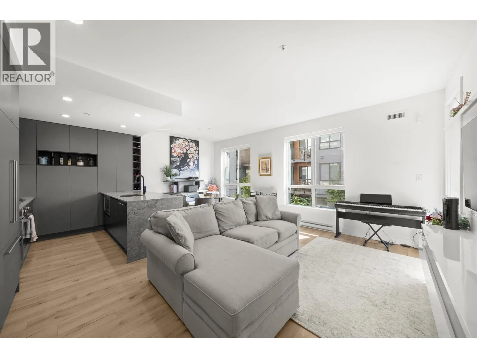 Apartment for rent: 309 3131 Murray Street, Port Moody, British Columbia V3H 0L9