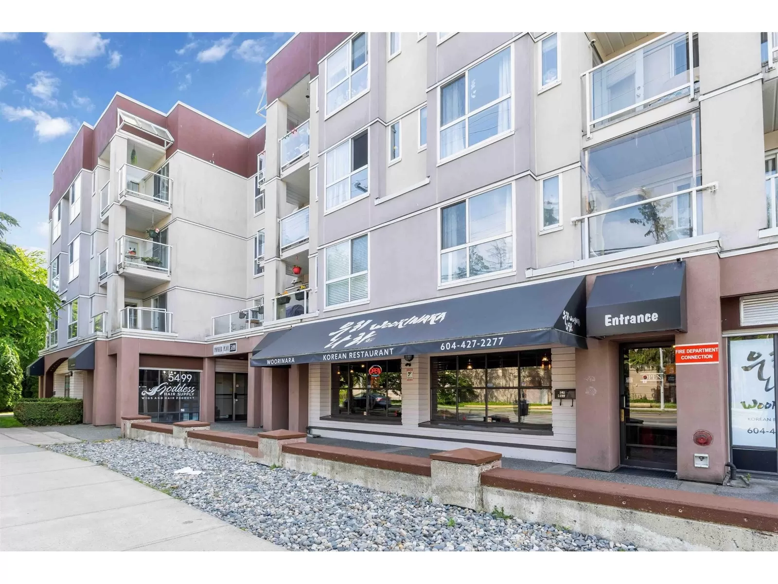 Apartment for rent: 309 5499 203 Street, Langley, British Columbia V3A 1W1