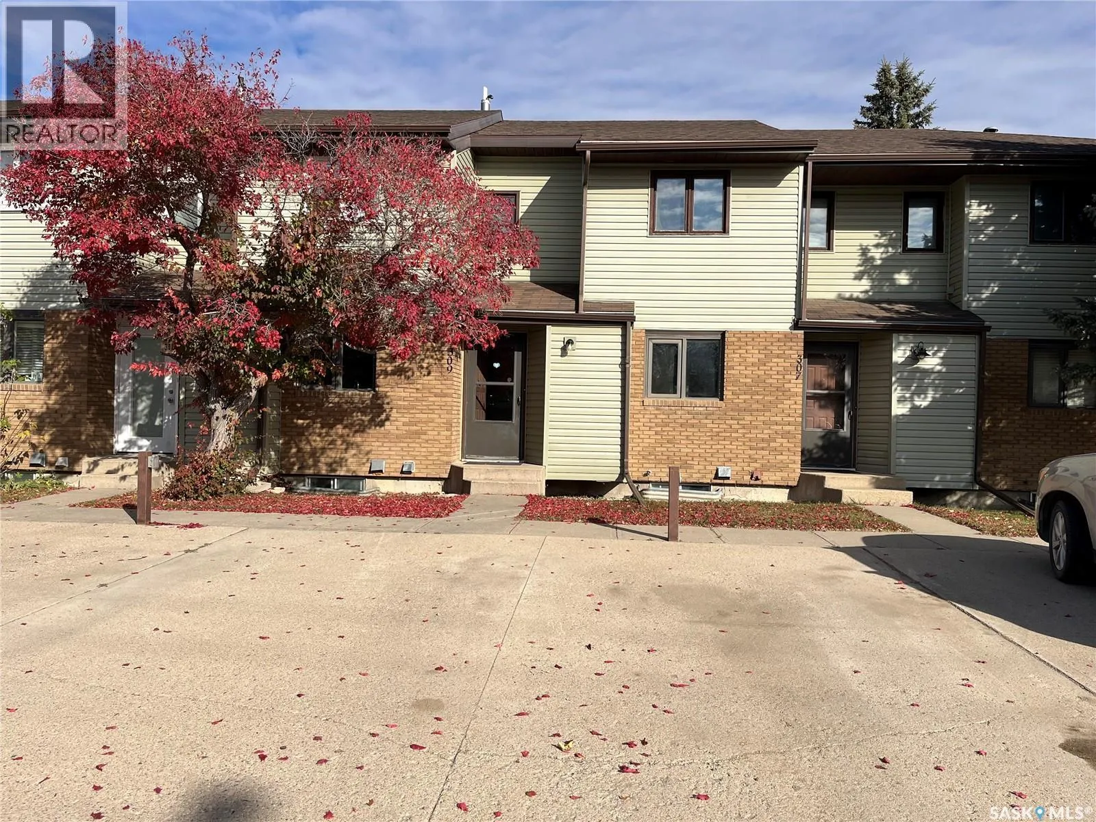 Row / Townhouse for rent: 309 7th Avenue, Humboldt, Saskatchewan S0K 2A0