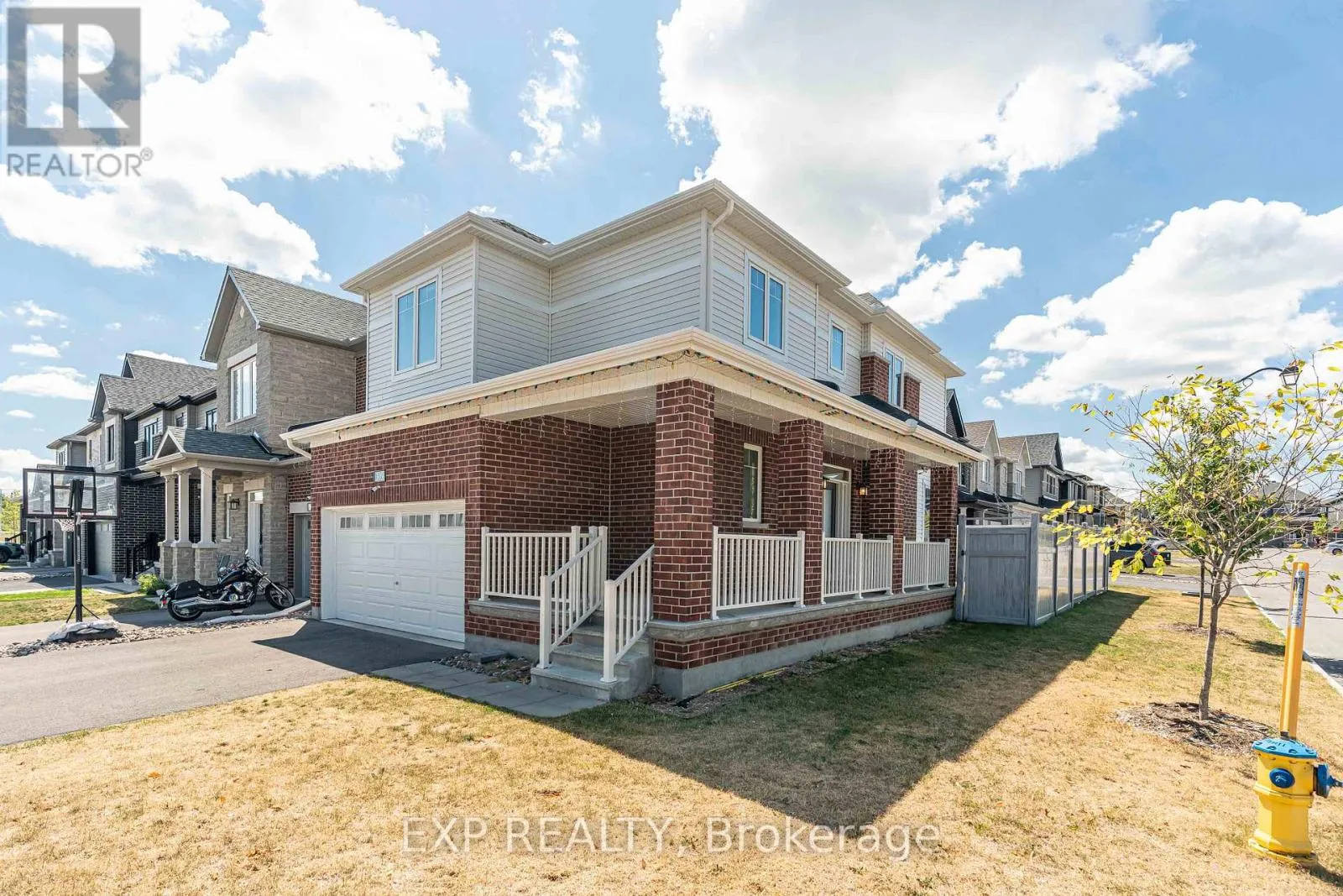 House for rent: 309 Cloyne Crescent, Ottawa, Ontario K2J 6W3