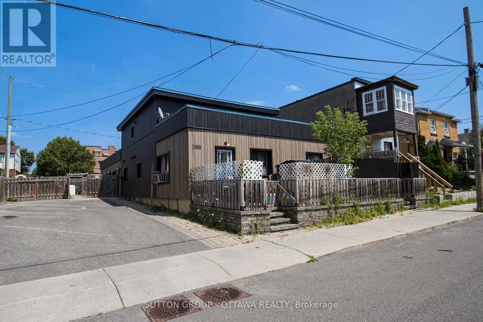 Other for rent: 309 Cyr Avenue, Ottawa, Ontario K1L 7N6