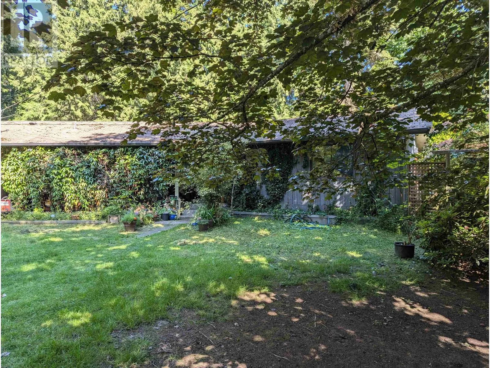 House for rent: 3094 Lower Road, Roberts Creek, British Columbia V0N 2W0