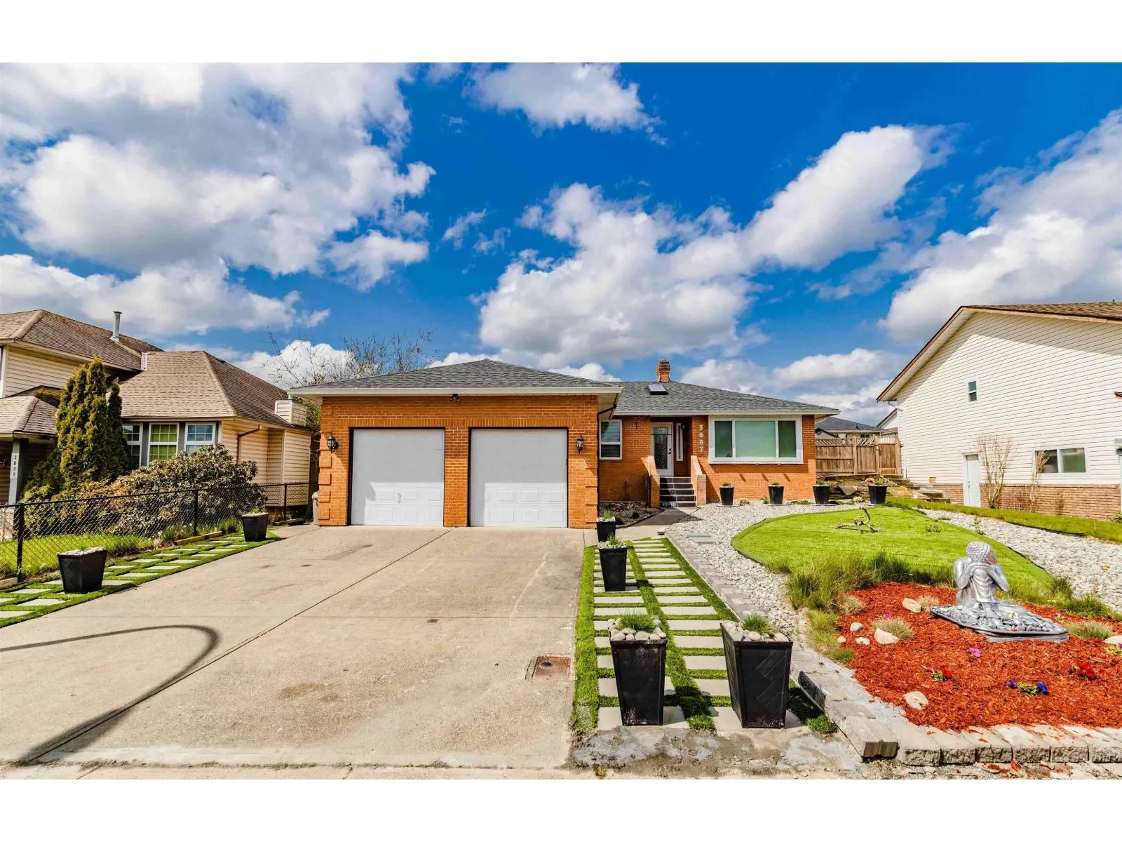 House for rent: 3097 Goldfinch Street, Abbotsford, British Columbia V2T 5J4