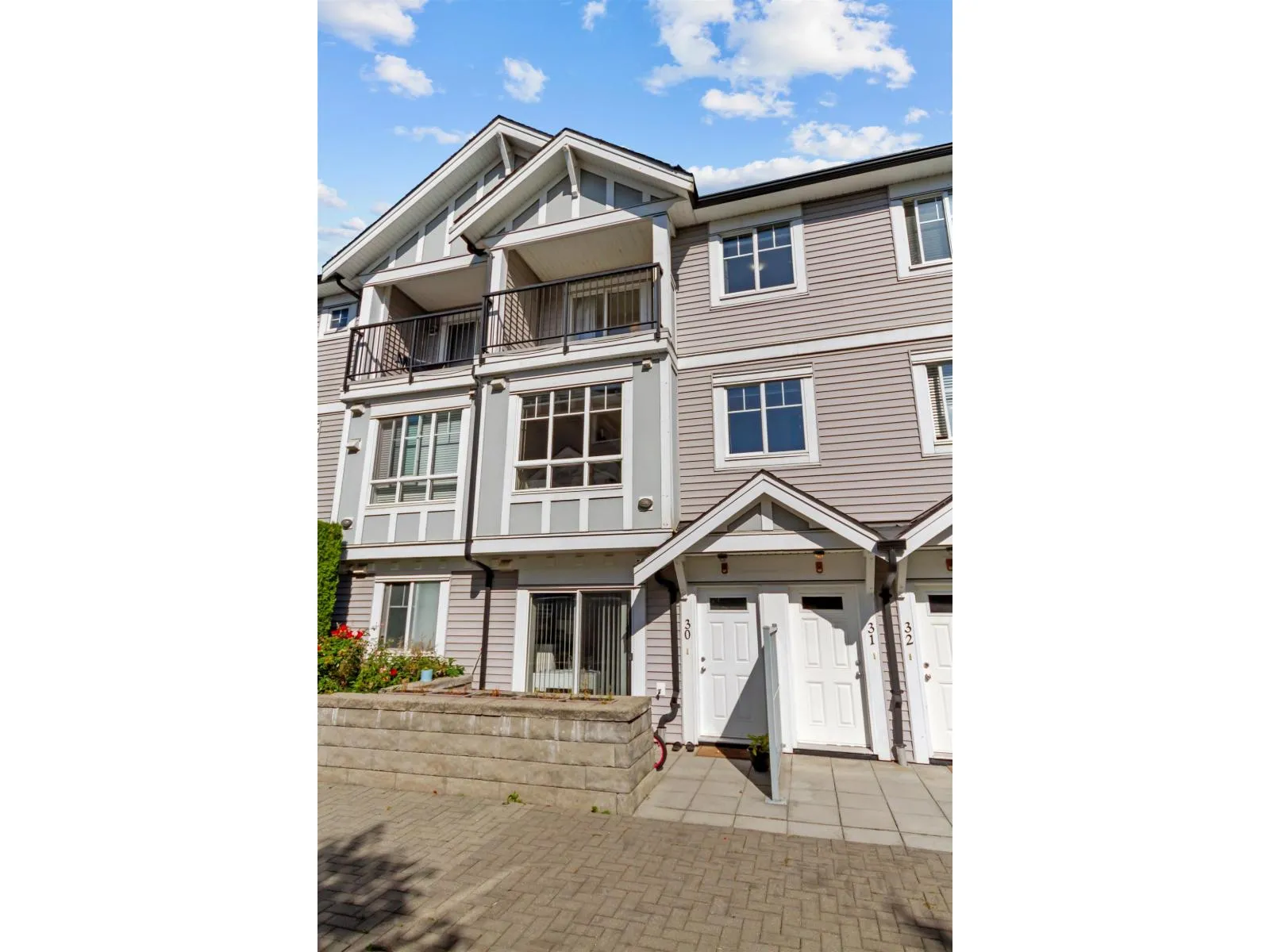 Row / Townhouse for rent: 31 13239 Old Yale Road, Surrey, British Columbia V3T 3C5