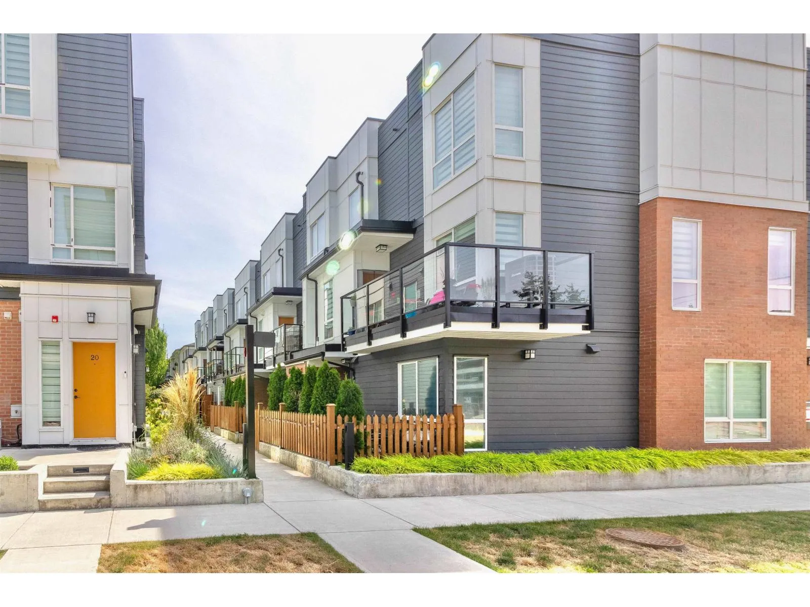 Row / Townhouse for rent: 31 18855 72 Avenue, Surrey, British Columbia V4N 6X2