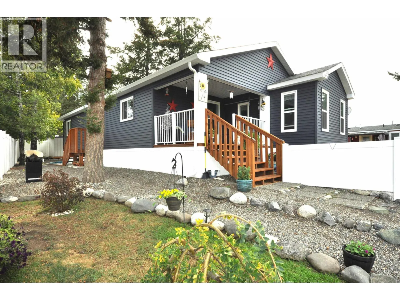 Manufactured Home/Mobile for rent: 31 4072 Lac La Hache Station Road, Lac La Hache, British Columbia V0K 1T0