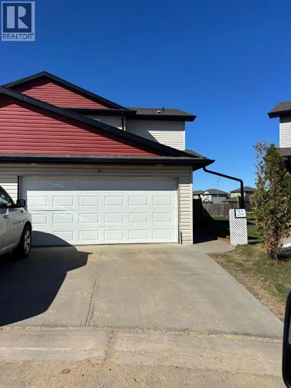 Duplex for rent: 31, 6802 50 Avenue, Camrose, Alberta T4V 5C7