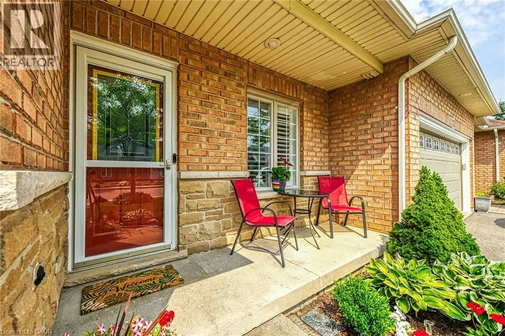 Row / Townhouse for rent: 31 Abbotsford Trail, Glanbrook, Ontario L9B 2X8