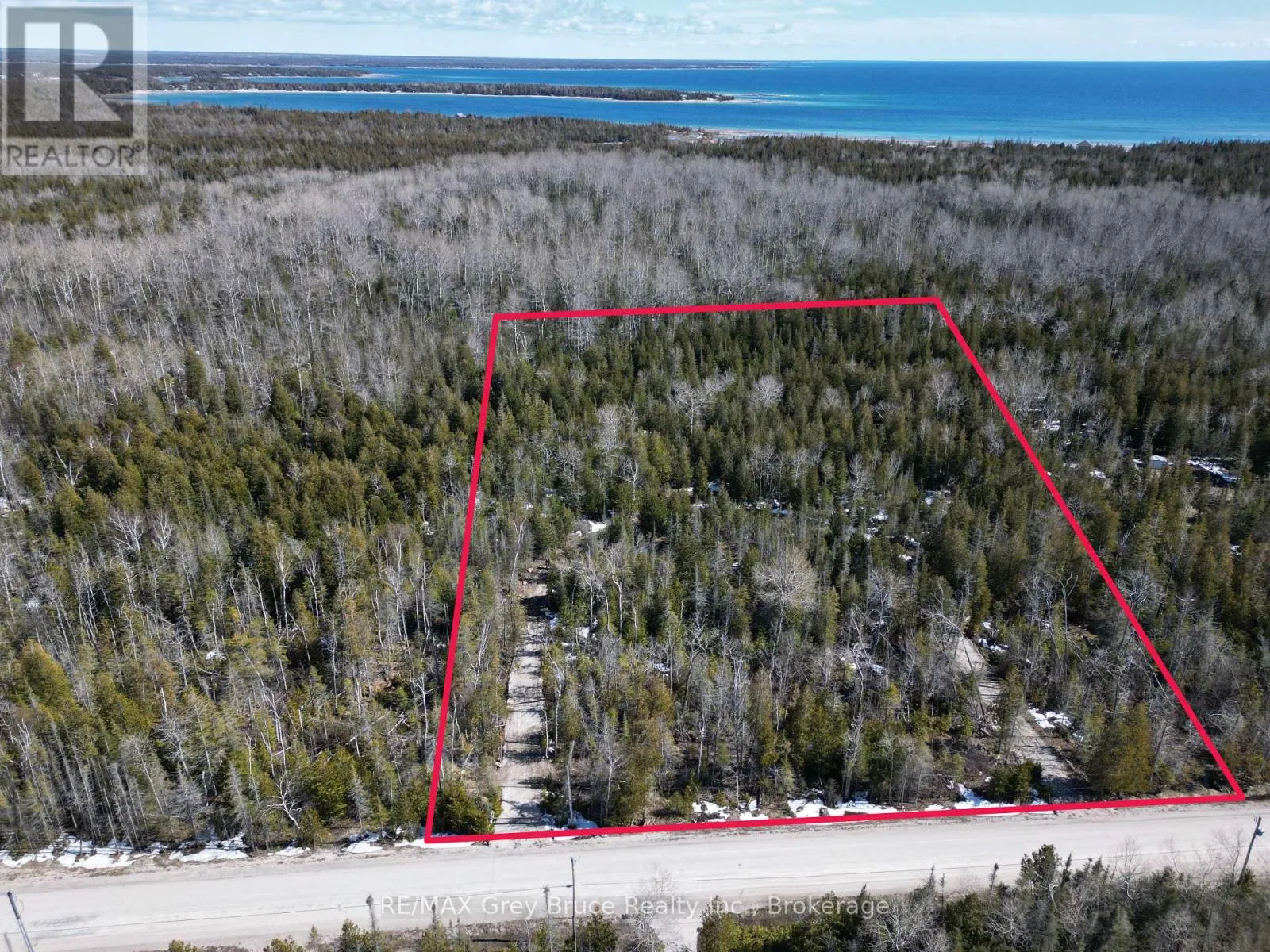 31 Baise Avenue, Northern Bruce Peninsula, Ontario N0H 2R0
