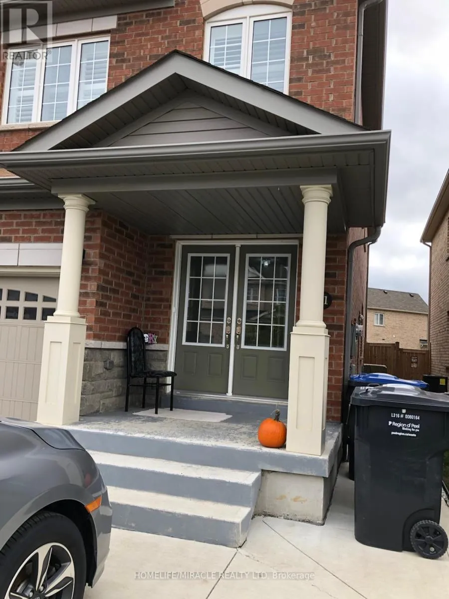 House for rent: 31 Banbridge Crescent, Brampton, Ontario L6X 5L9