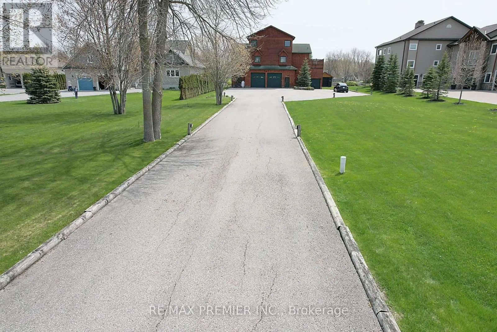 House for rent: 31 Paradise Boulevard, Ramara, Ontario L0K 1B0