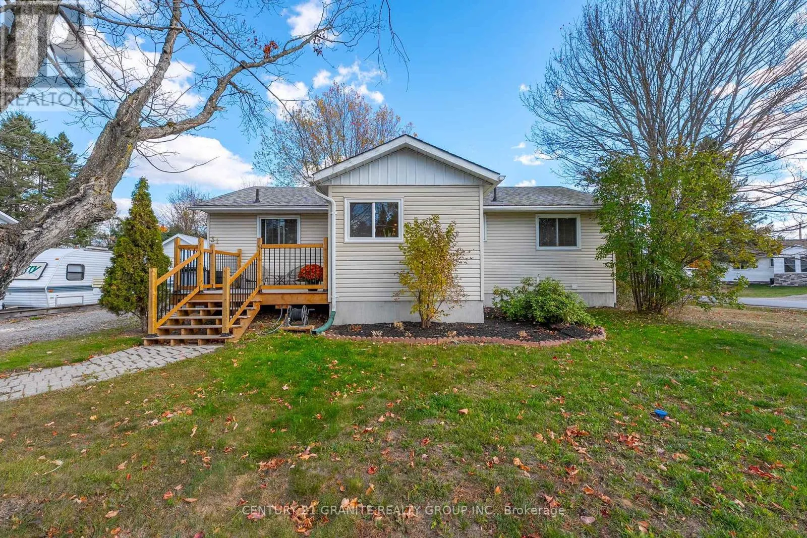 House for rent: 31 Sprucedale Street, Highlands East, Ontario K0L 1M0