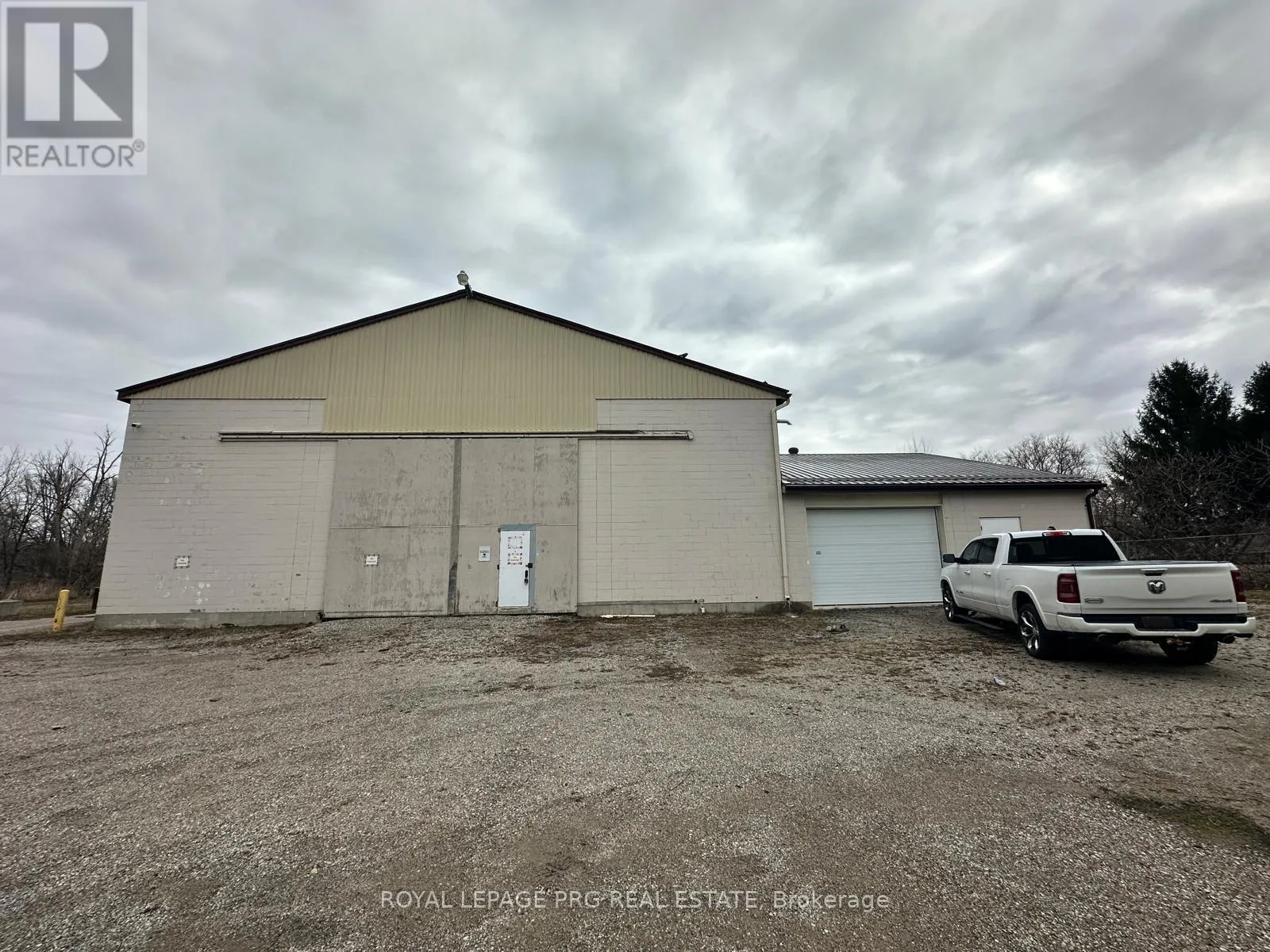 Warehouse for rent: 31 Thames Street S, Ingersoll, Ontario N5C 2S8