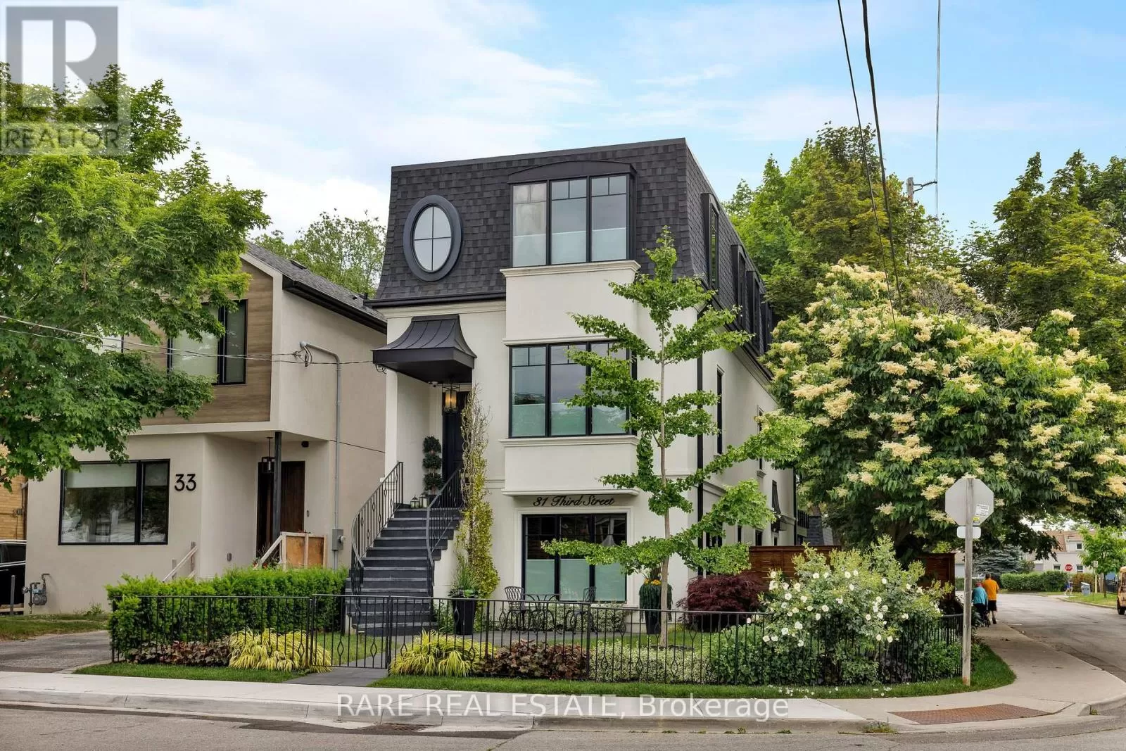 House for rent: 31 Third Street, Toronto, Ontario M8V 2X7