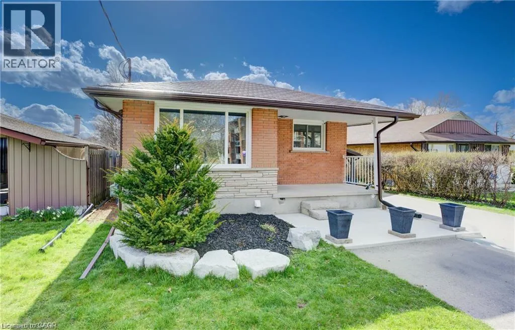 House for rent: 31 Weichel Street Unit# Lower, Kitchener, Ontario N2M 2A7