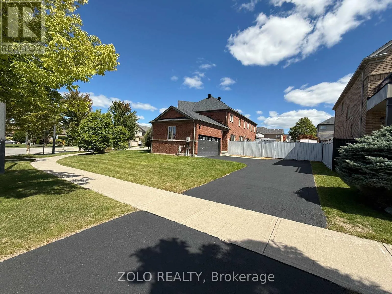 House for rent: 31 West Park Avenue, Bradford West Gwillimbury, Ontario L3Z 0A5