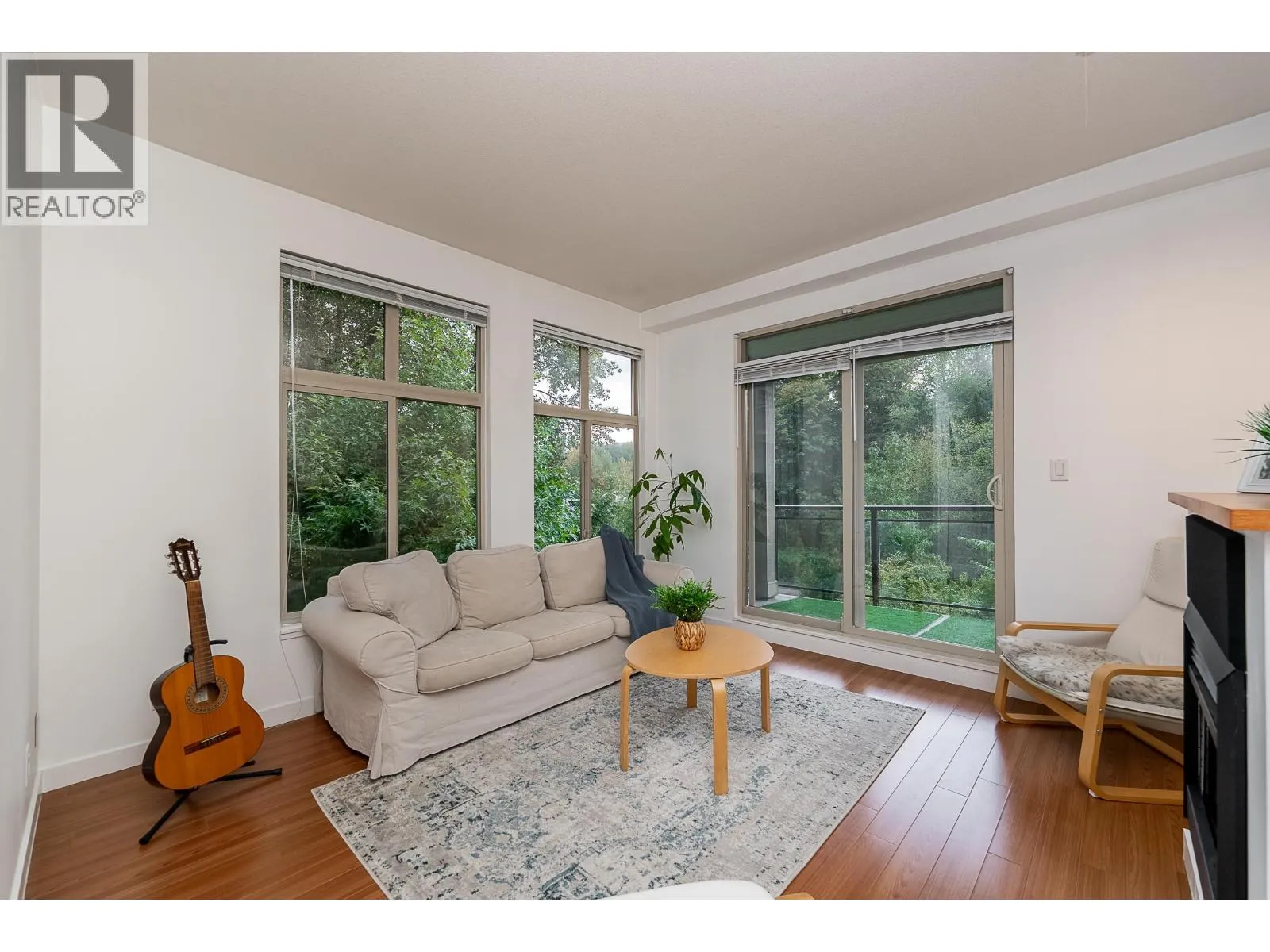 Apartment for rent: 310 101 Morrissey Road, Port Moody, British Columbia V3H 0E6