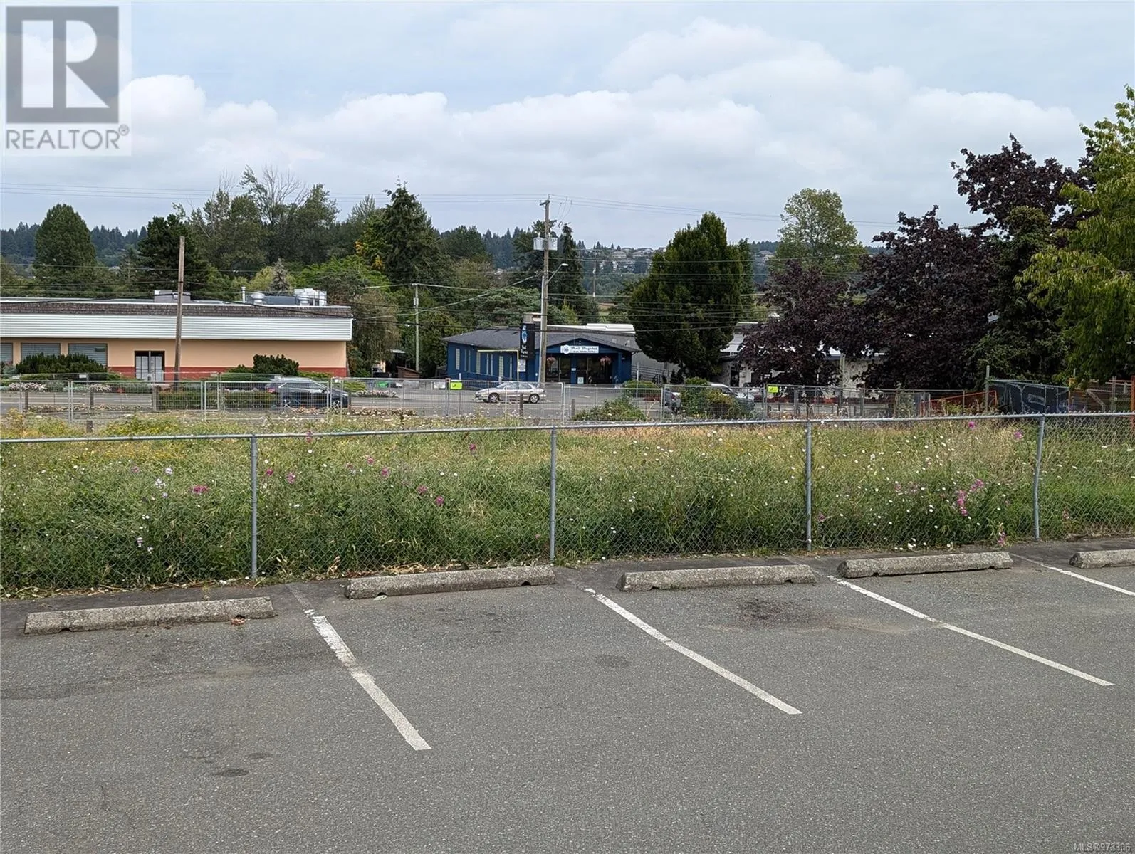 Other for rent: 310 11th St, Courtenay, British Columbia V9N 8H5