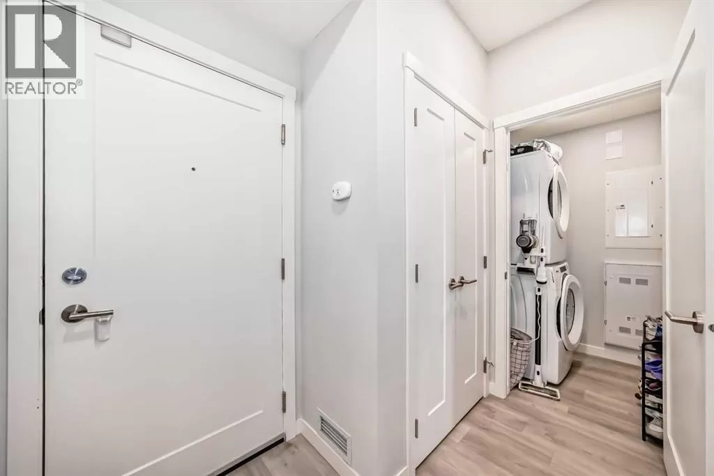 Apartment for rent: 310, 150 Shawnee Square, Calgary, Alberta T2Y 0T6