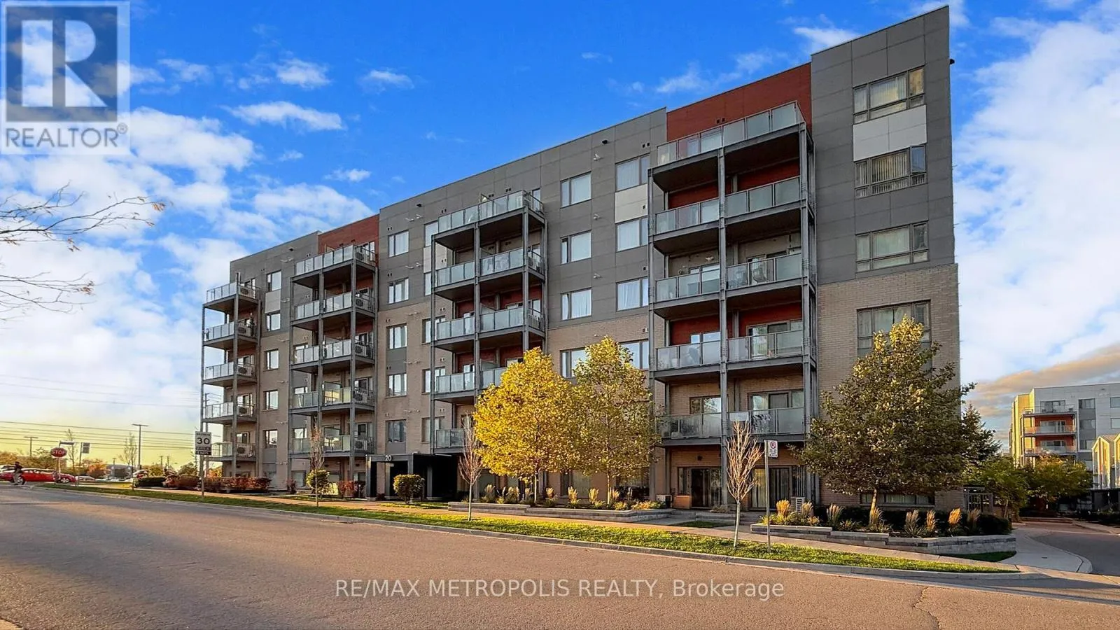 Apartment for rent: 310 - 20 Orchid Place Drive, Toronto, Ontario M1B 0E1