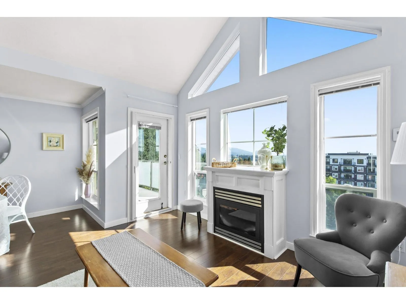 Apartment for rent: 310 33150 4 Avenue, Mission, British Columbia V2V 7A3