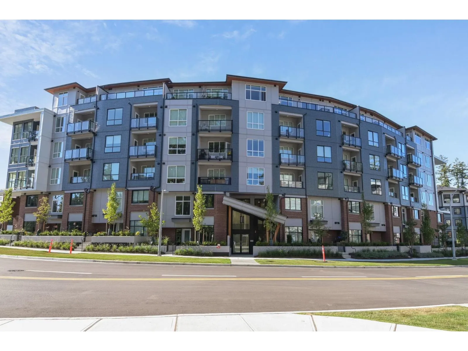 Apartment for rent: 310 3465 146a Street, Surrey, British Columbia V4P 0J3