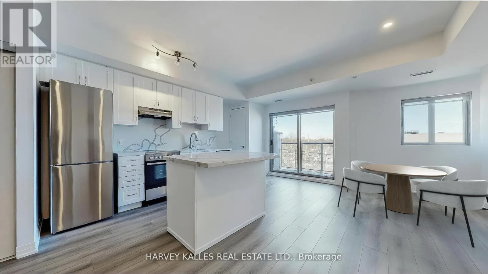 Apartment for rent: 310 - 408 Browns Line, Toronto, Ontario M8W 0C3