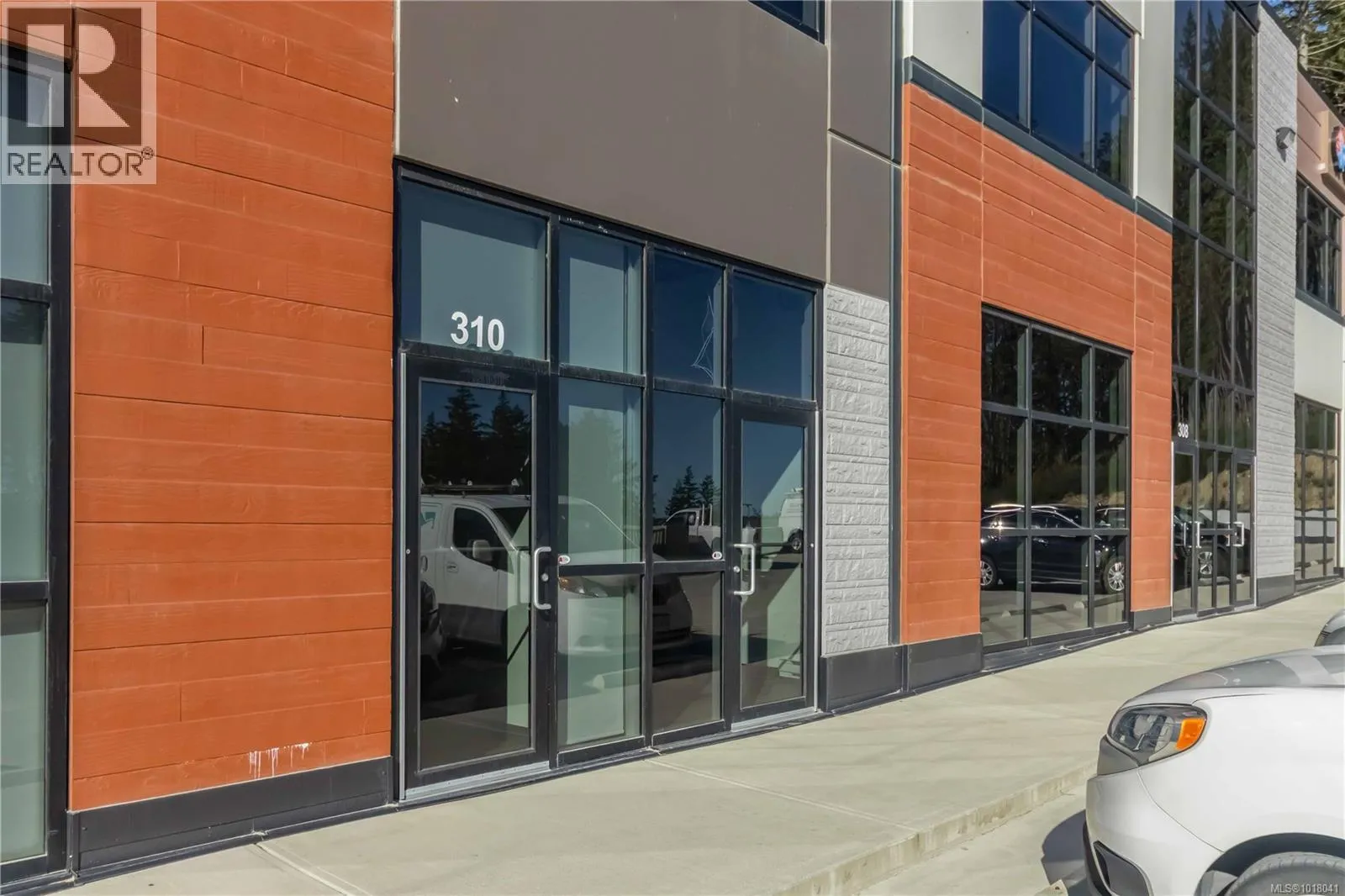 Commercial Mix for rent: 310 4342 West Shore Pkwy, Langford, British Columbia V9B 5Z1