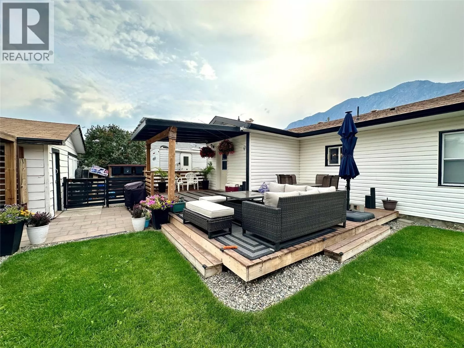 House for rent: 310 6th Avenue, Keremeos, British Columbia V0X 1N3