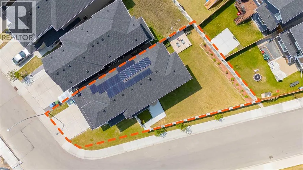 House for rent: 310 Red Sky Terrace Ne, Calgary, Alberta T3N 1N1