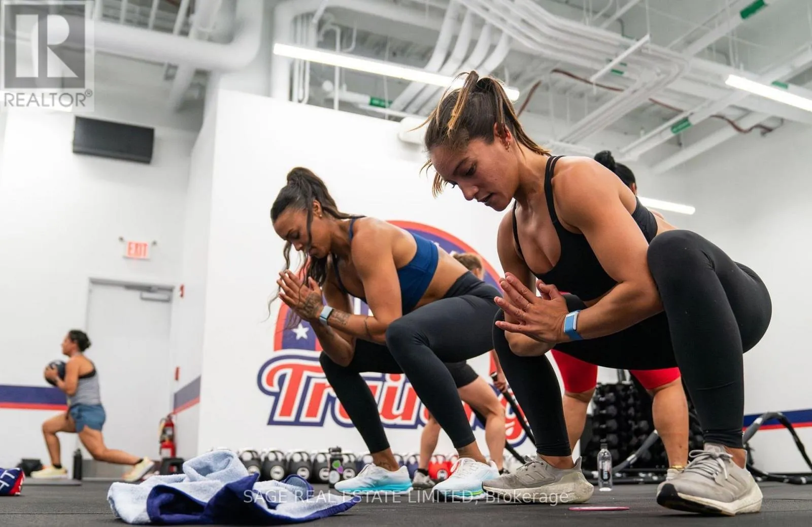 3101 Dufferin Street, Toronto, Ontario M6A 0C4