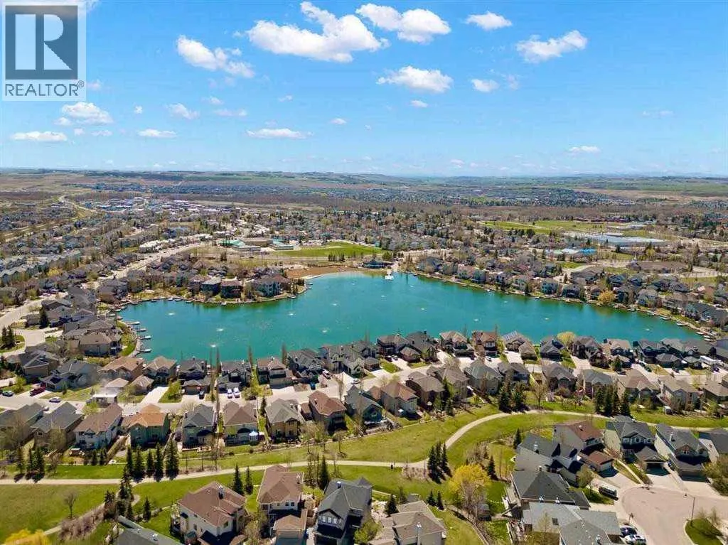 Apartment for rent: 3102, 92 Crystal Shores Road, Okotoks, Alberta T1S 2N1