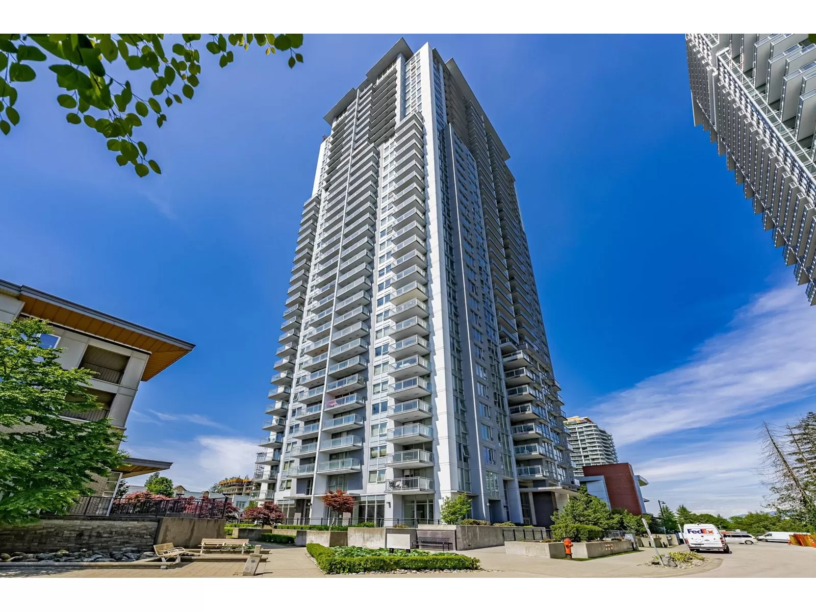 Apartment for rent: 3103 13325 102a Avenue, Surrey, British Columbia V3T 0J5