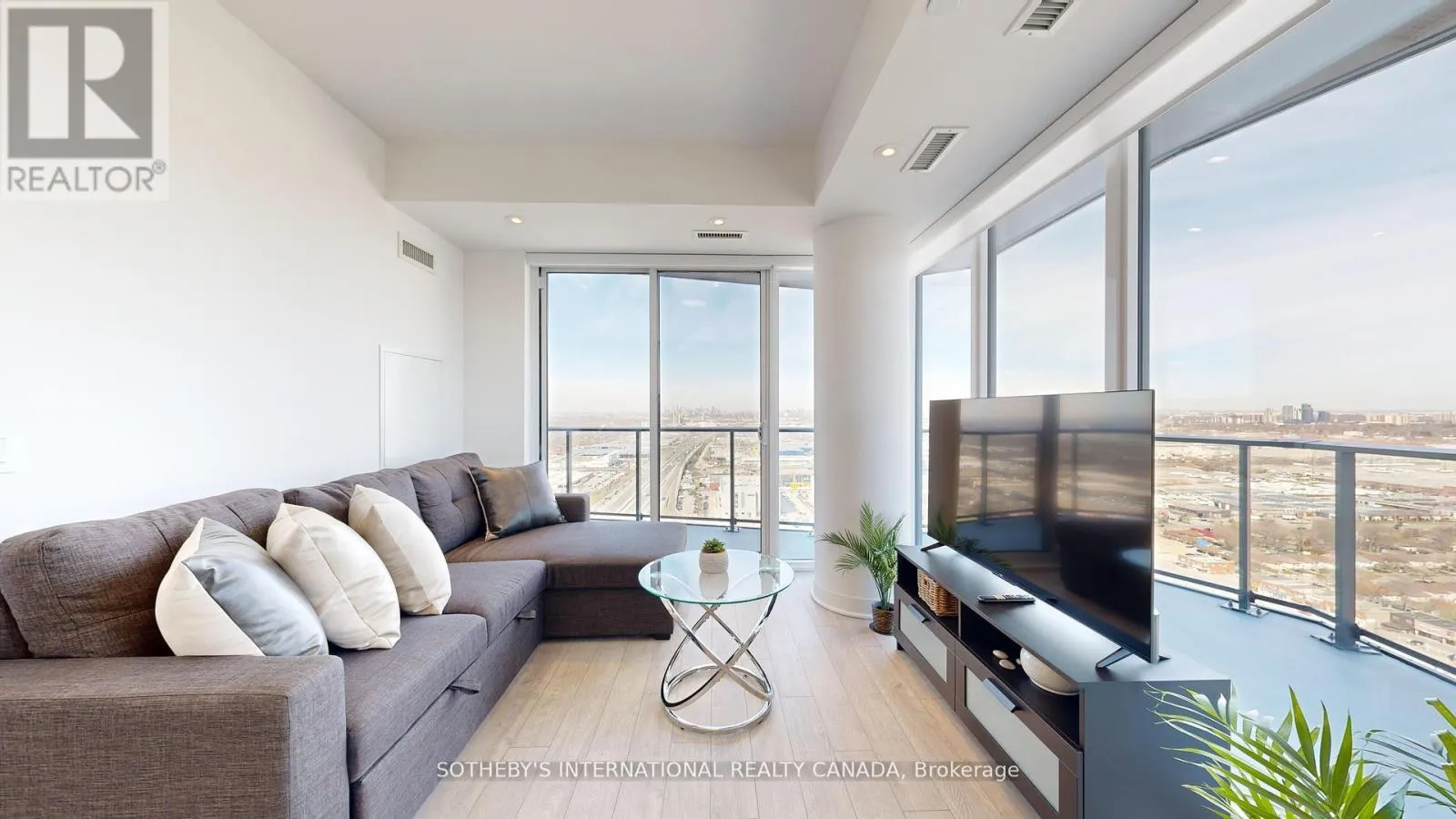 Apartment for rent: 3103 - 36 Zorra Street, Toronto, Ontario M8Z 4Z7