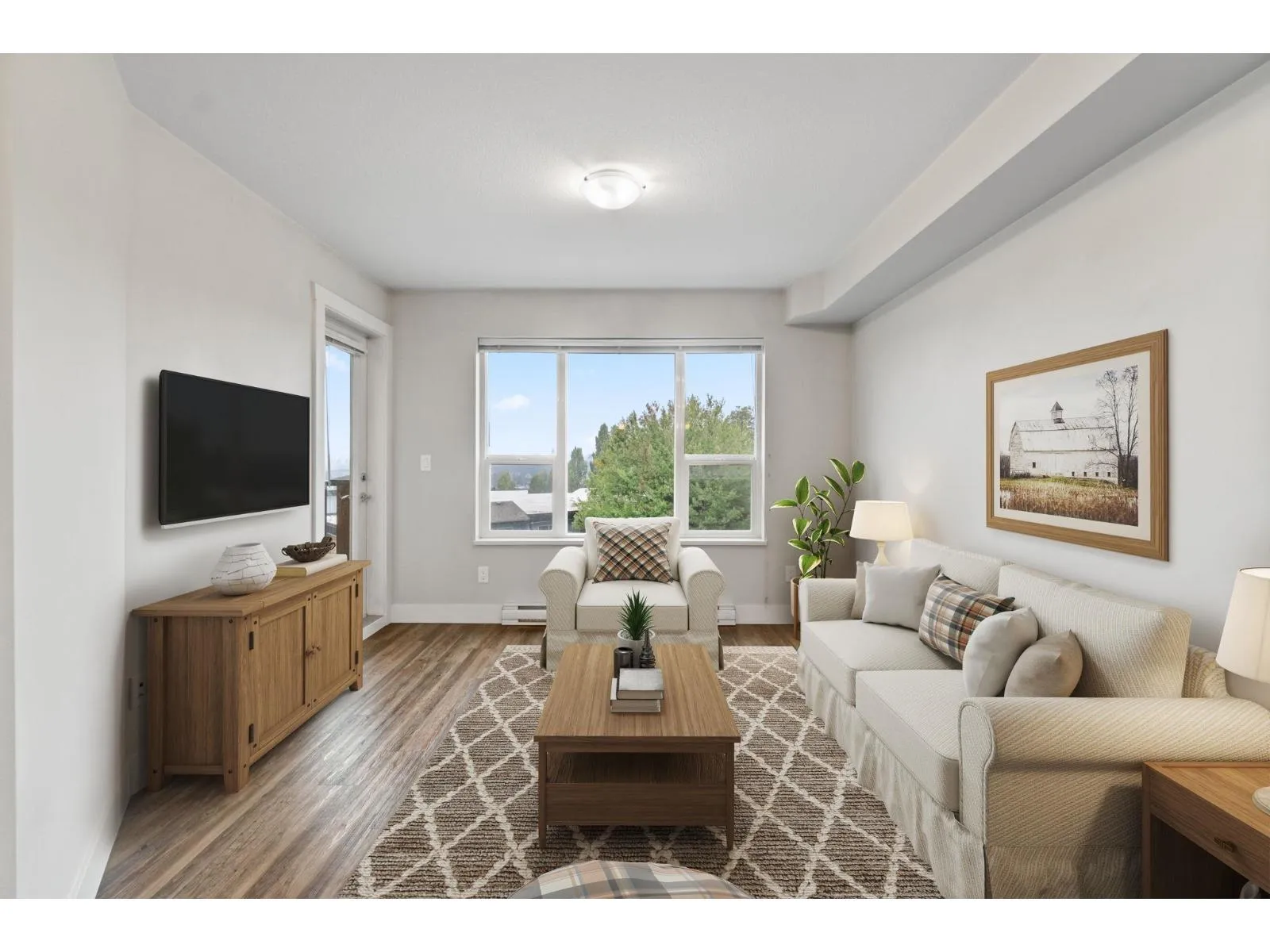 Apartment for rent: 311 2565 Campbell Avenue, Abbotsford, British Columbia V2S 0E3