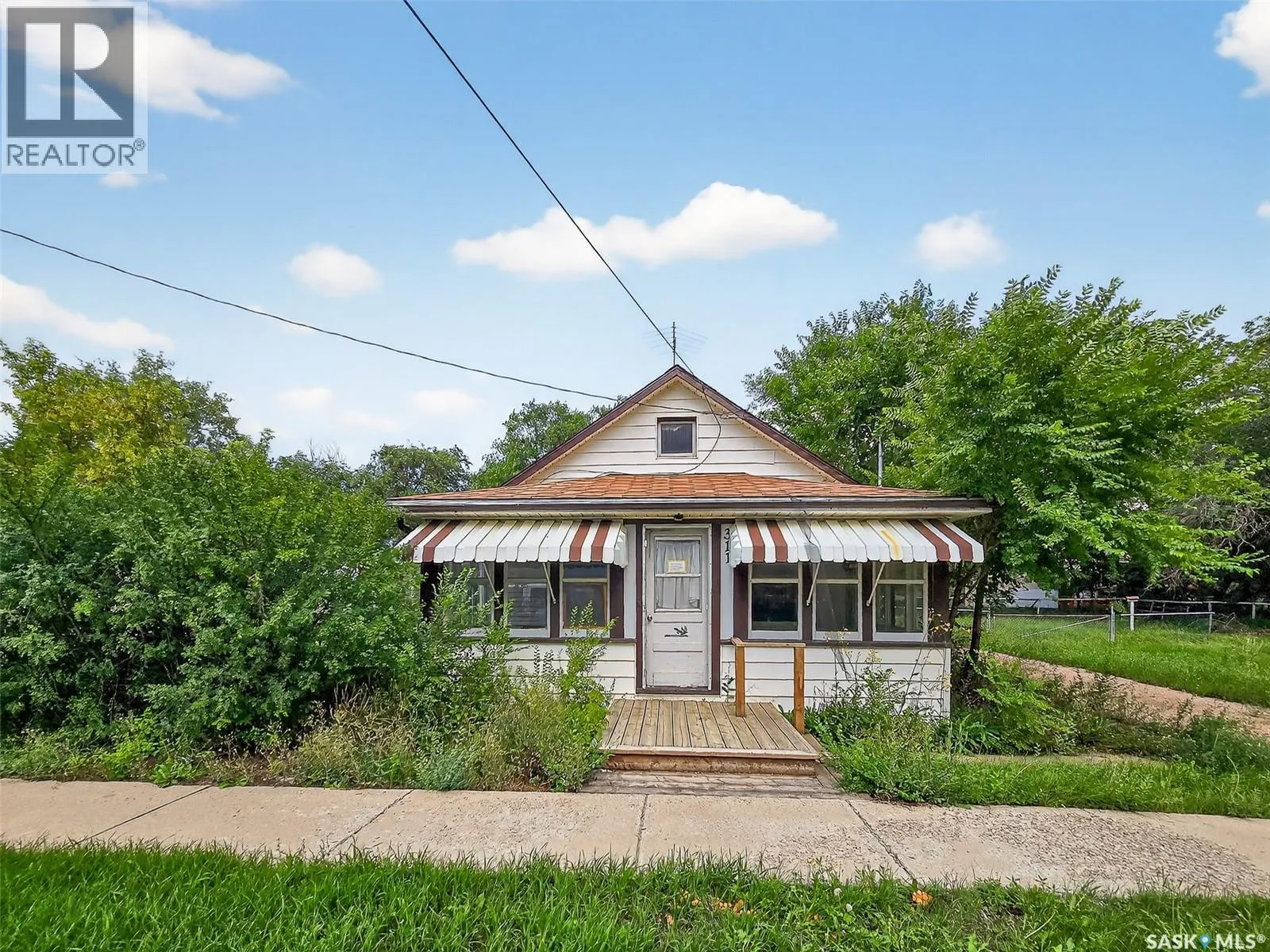 House for rent: 311 3rd Street, Chaplin, Saskatchewan S0H 0V0