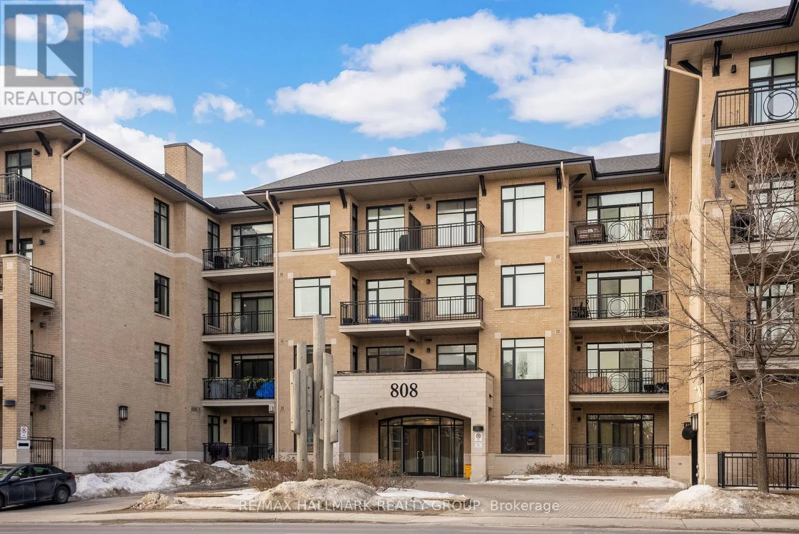 Apartment for rent: 311 - 808 Bronson Avenue, Ottawa, Ontario K1S 5A4