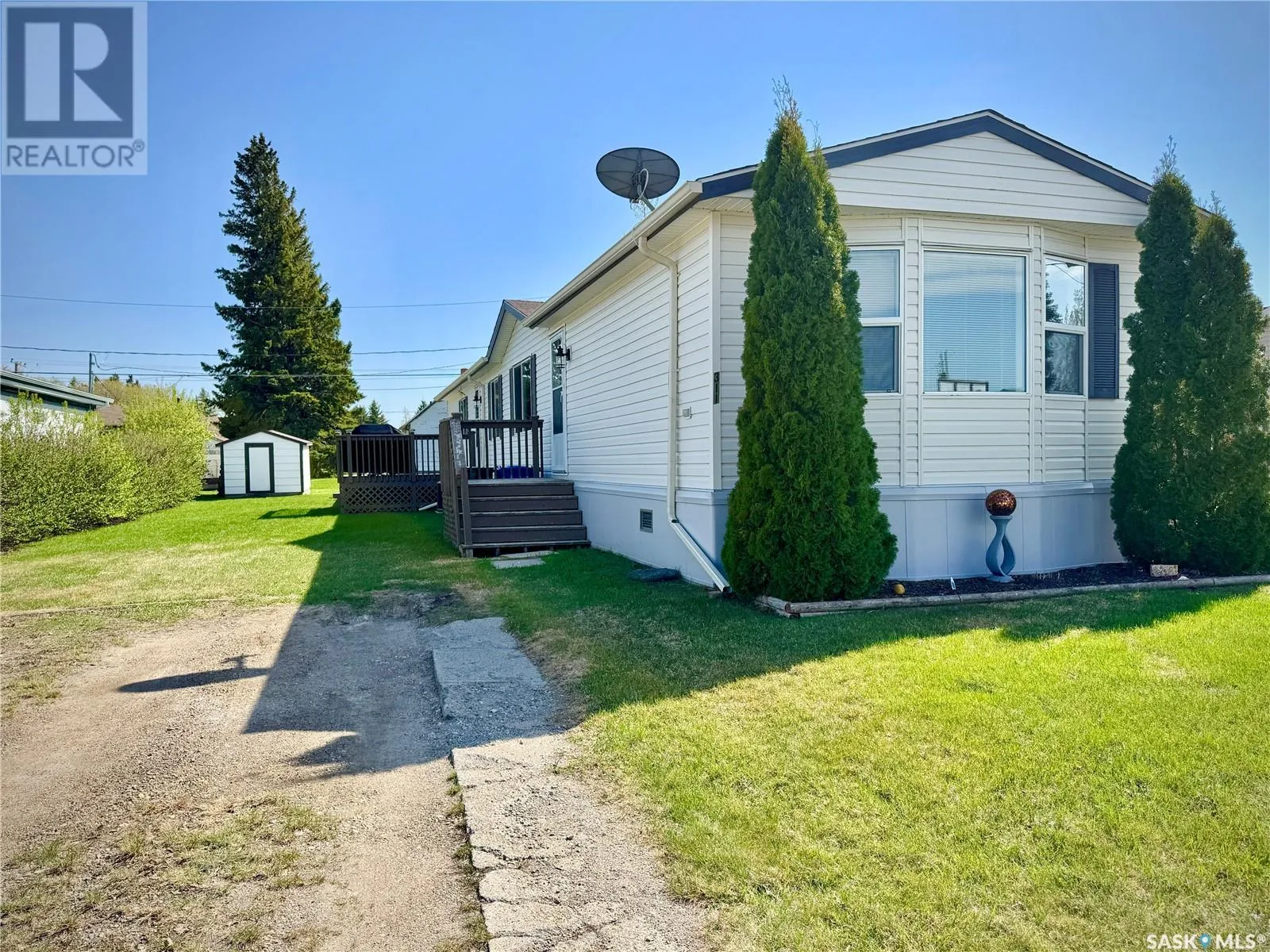 Mobile Home for rent: 311 Riedel Avenue E, Langenburg, Saskatchewan S0A 2A0