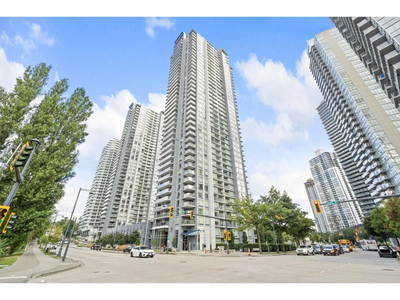 Apartment for rent: 3112 13696 100 Avenue, Surrey, British Columbia V3T 0L5