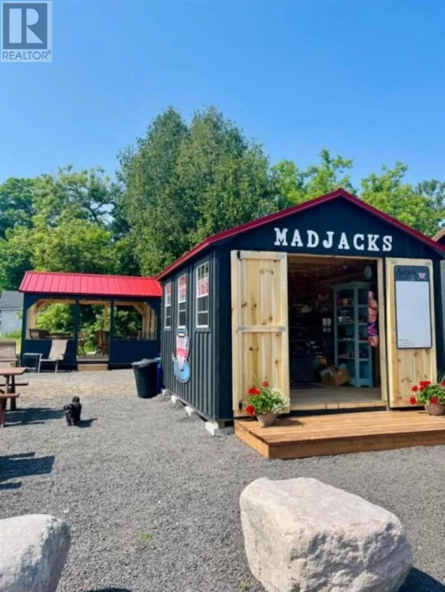 3112 Marks St, Hilton Beach, Ontario P0R 1G0